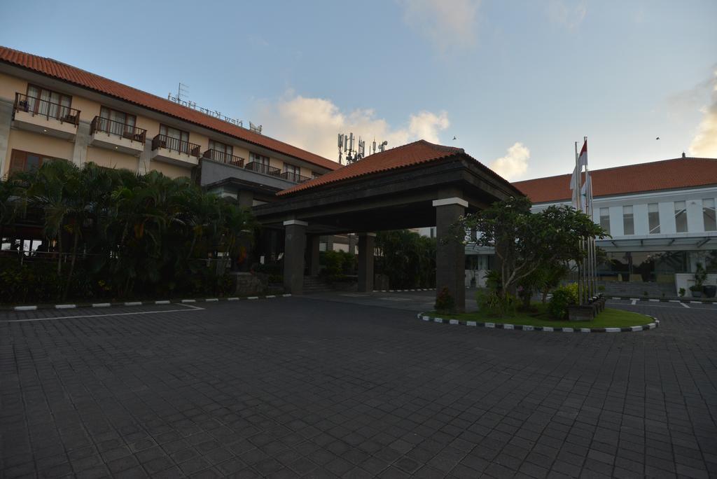 New Kuta Hotel Улувату Экстерьер фото